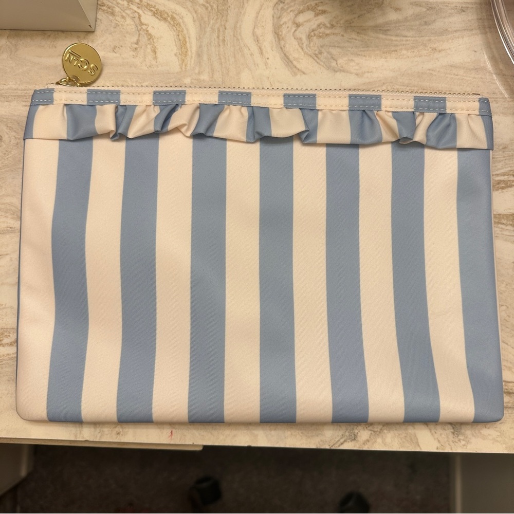 NWOT Stoney Clover Lane Hydrangea Flat Pouch
